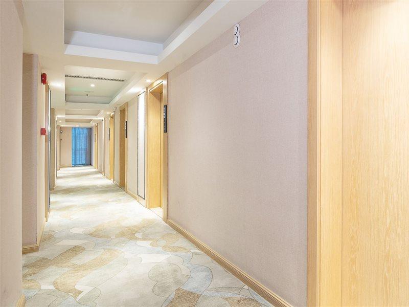 กีริอ๊าด มาร์เวลัส โฮเต็ล ตงกวน ฉางอาน ไลท์เรลเวย์สเตชั่น Hotel ภายนอก รูปภาพ